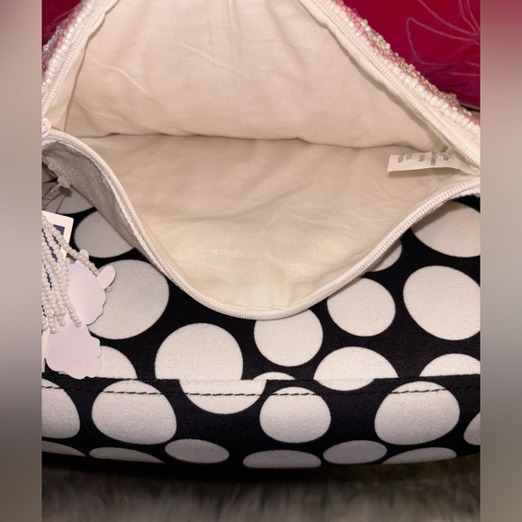 Noor-è-Noire Beaded Cosmetic bag. - Picture 3 of 5